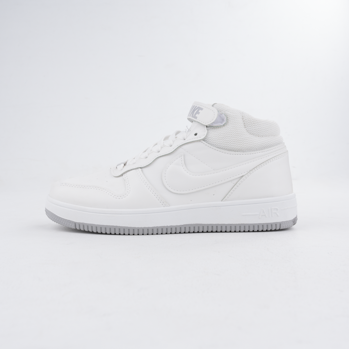 Mid Sneakers