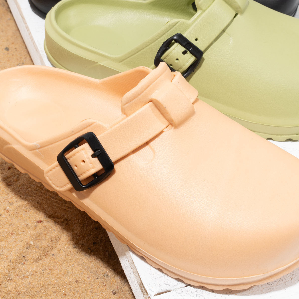 Cloud Buckles