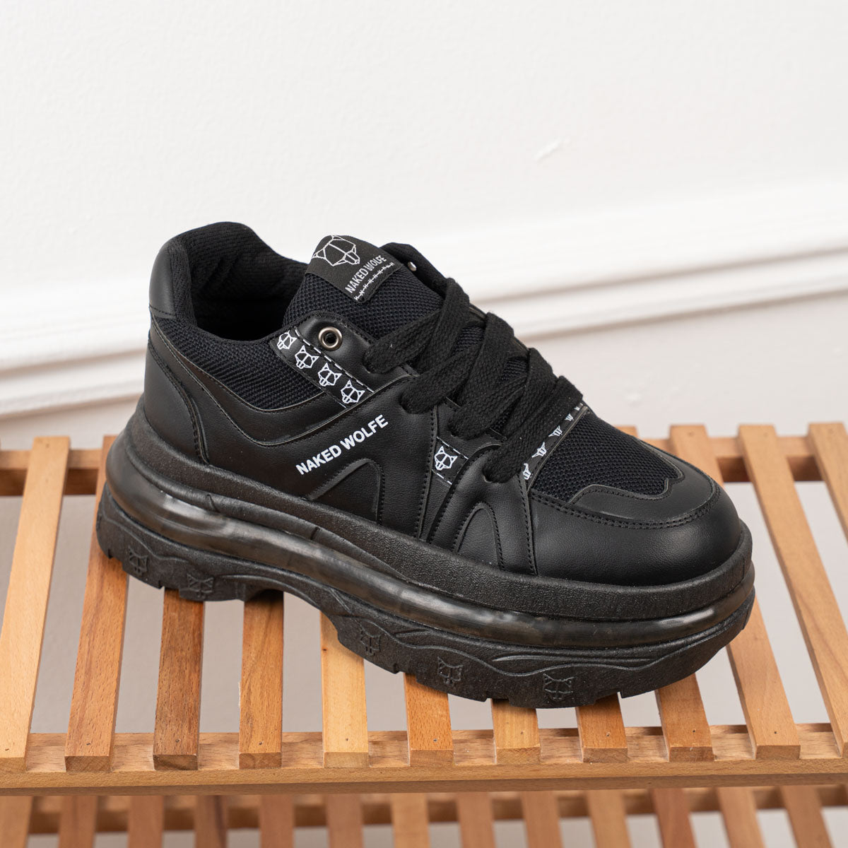 Apex sneakers