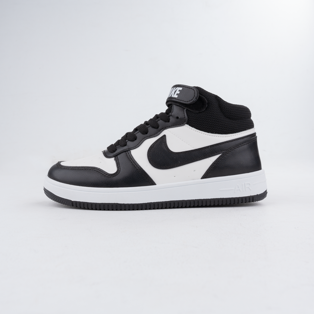 Mid Sneakers