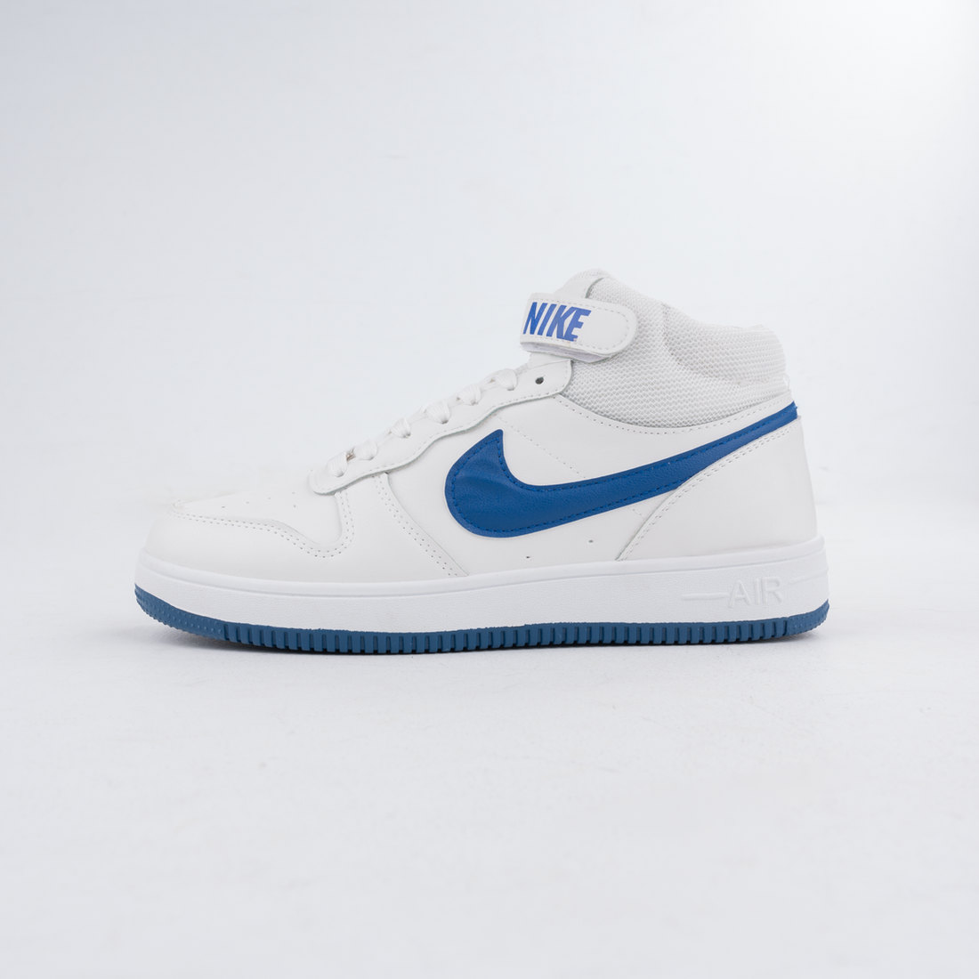 Mid Sneakers