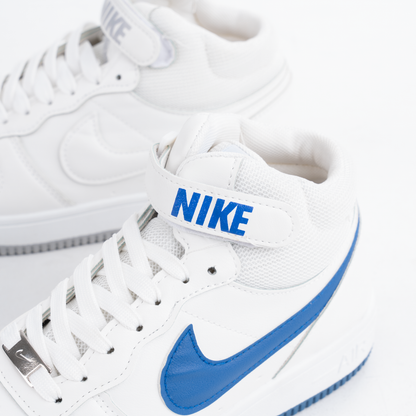 Mid Sneakers
