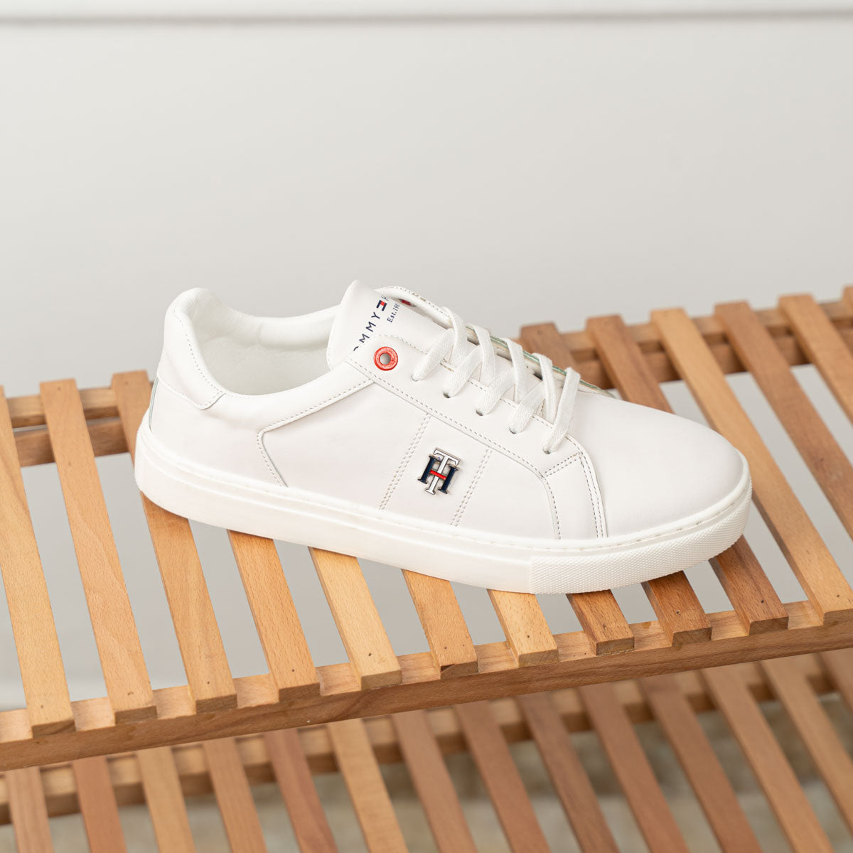 SwiftMove Sneakers